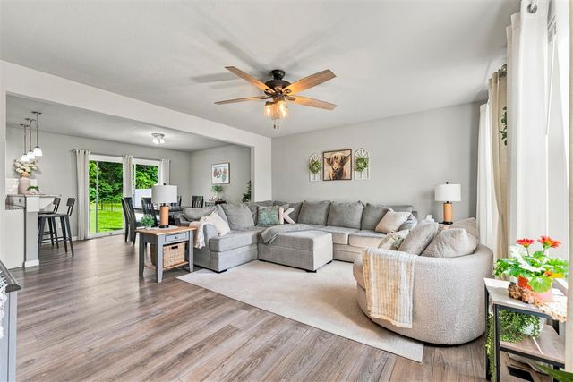 47321 Silver Oaks Boulevard, Mattawan, MI 49071
