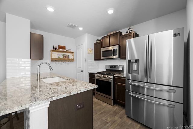 5526 Rosillo Gate, San Antonio, TX 78222