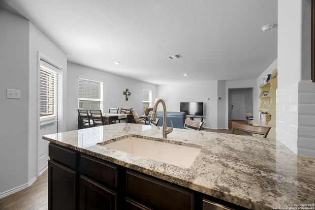 5526 Rosillo Gate, San Antonio, TX 78222