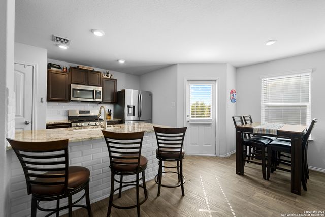 5526 Rosillo Gate, San Antonio, TX 78222