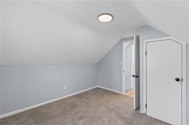 5752 College Avenue, Kansas City, MO 64130