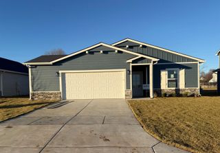 2812 S Maize Ct, Wichita, KS 67215