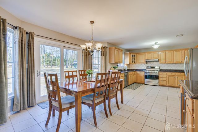 4 Rachel Lane, Monroe, NJ 08831