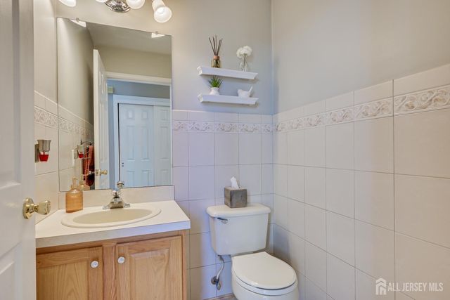 4 Rachel Lane, Monroe, NJ 08831