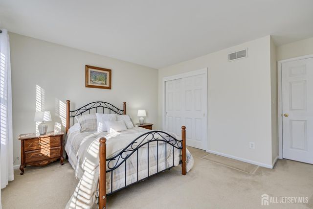 4 Rachel Lane, Monroe, NJ 08831