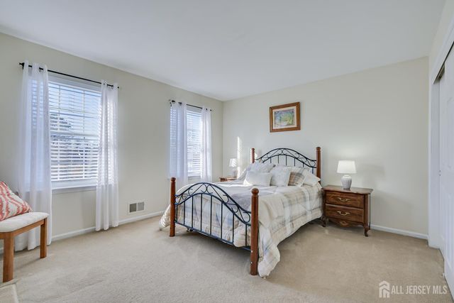 4 Rachel Lane, Monroe, NJ 08831