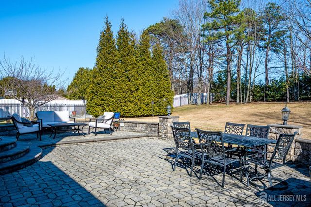 4 Rachel Lane, Monroe, NJ 08831