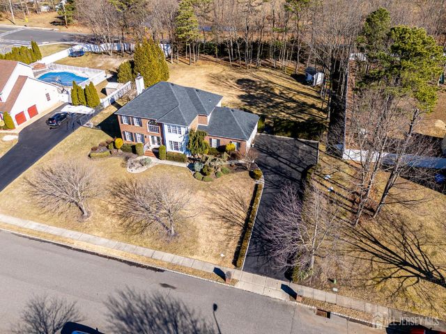 4 Rachel Lane, Monroe, NJ 08831