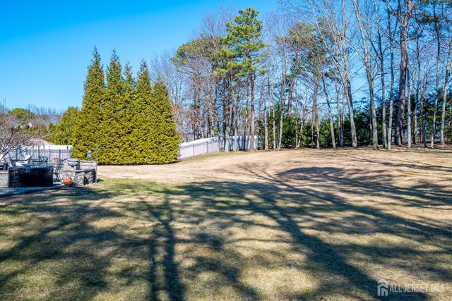 4 Rachel Lane, Monroe, NJ 08831