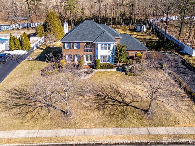 4 Rachel Lane, Monroe, NJ 08831