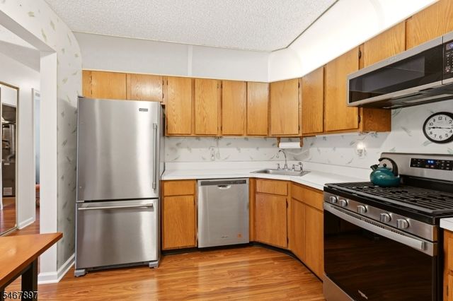 401 Danbury Ln 401, East Brunswick Twp., NJ 08816