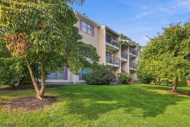 401 Danbury Ln 401, East Brunswick Twp., NJ 08816