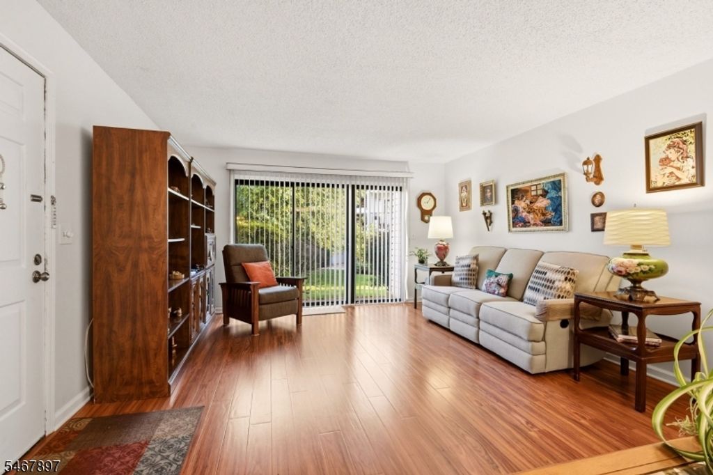 401 Danbury Ln 401, East Brunswick Twp., NJ 08816 — photo 3
