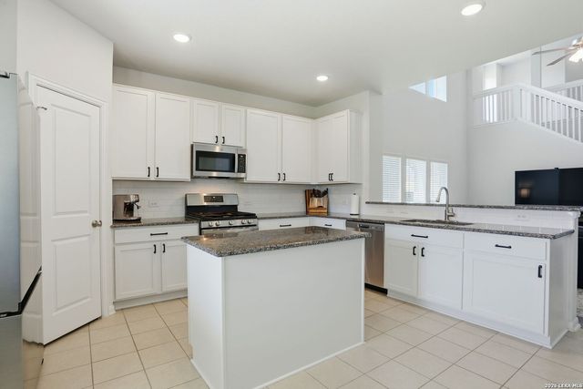 181 Josh Ln, San Antonio, TX 78253