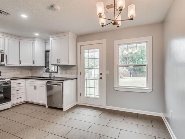 7205 NW 45th Street, Bethany, OK 73008
