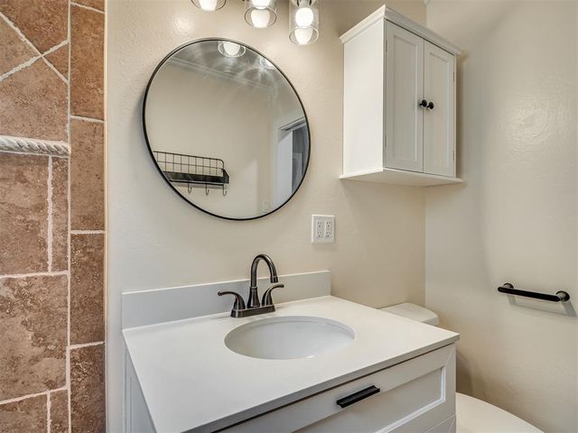 7205 NW 45th Street, Bethany, OK 73008