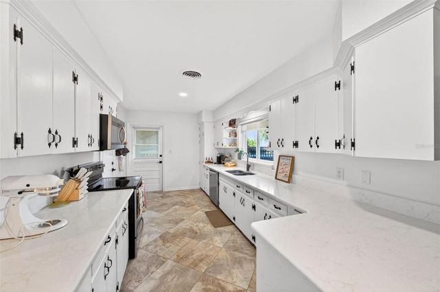 2311 SUNSET DRIVE, Eustis, FL 32726