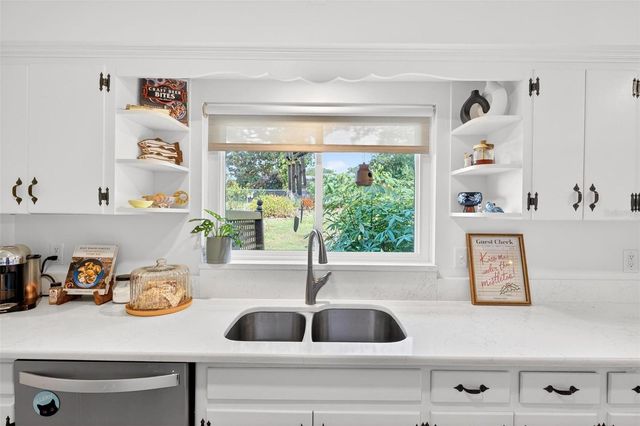 2311 SUNSET DRIVE, Eustis, FL 32726