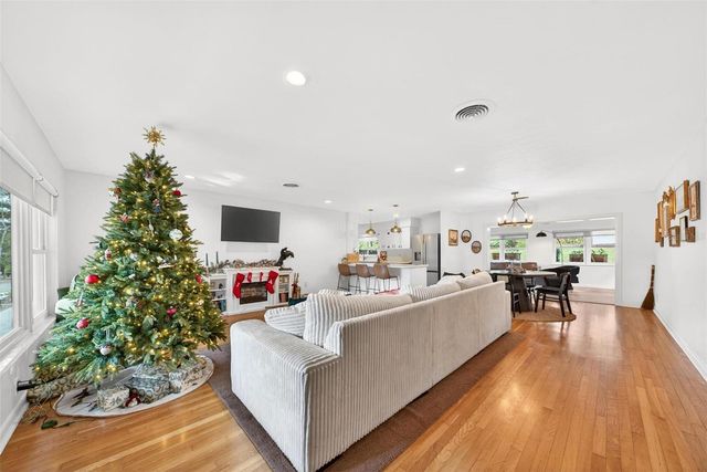 2311 SUNSET DRIVE, Eustis, FL 32726