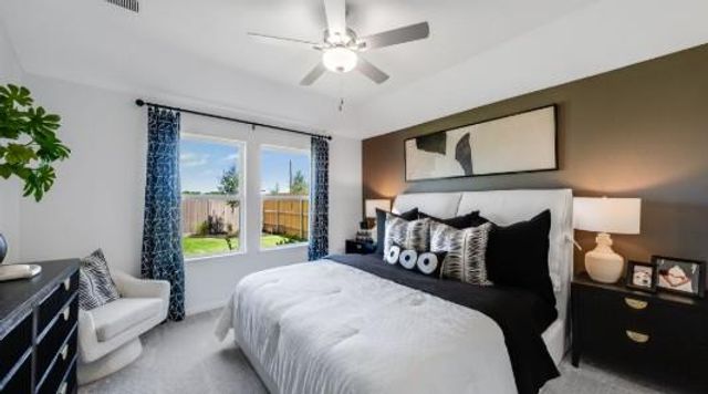 1220 Crumpton DR, Pflugerville, TX 78660