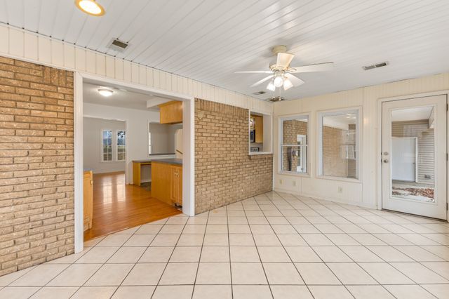 698 Houston Fielder Rd, Clarksville, TN 37043