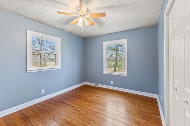 698 Houston Fielder Rd, Clarksville, TN 37043