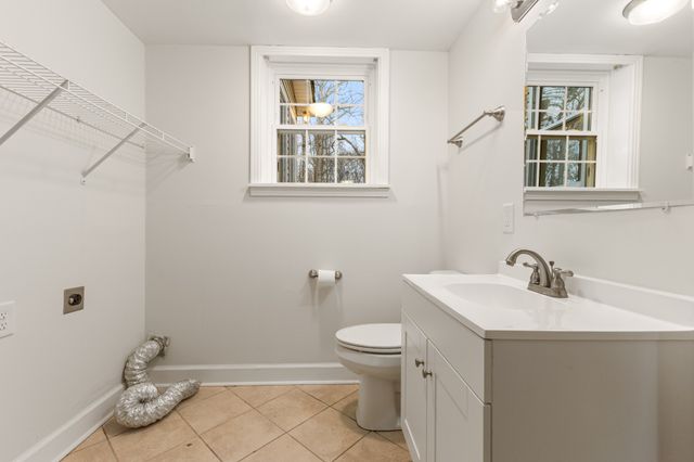 698 Houston Fielder Rd, Clarksville, TN 37043