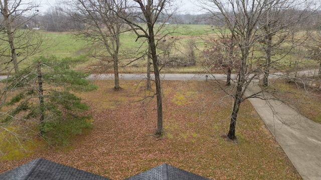 698 Houston Fielder Rd, Clarksville, TN 37043