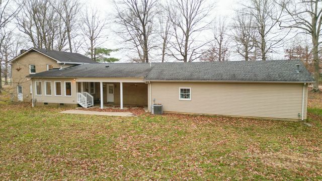 698 Houston Fielder Rd, Clarksville, TN 37043