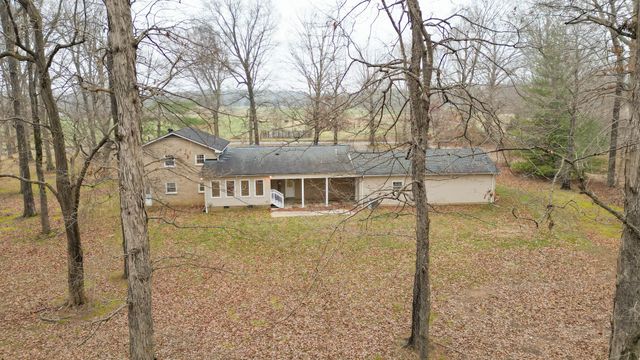 698 Houston Fielder Rd, Clarksville, TN 37043