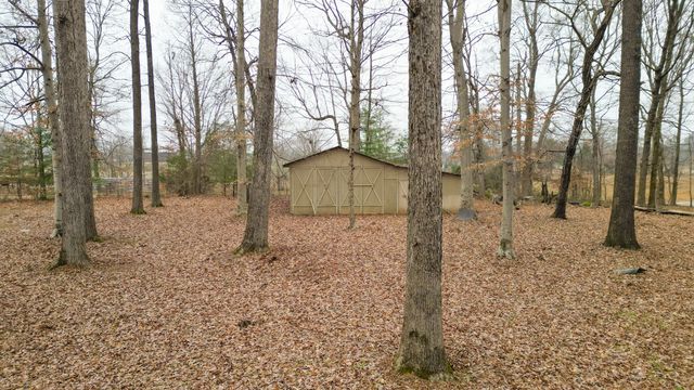 698 Houston Fielder Rd, Clarksville, TN 37043