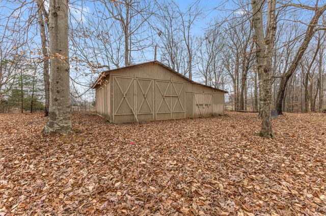 698 Houston Fielder Rd, Clarksville, TN 37043