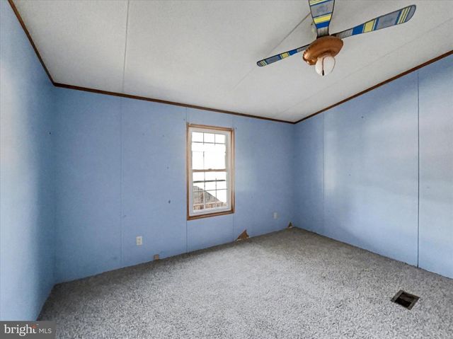 1680 WOOD CREST LN, Glen Rock, PA 17327