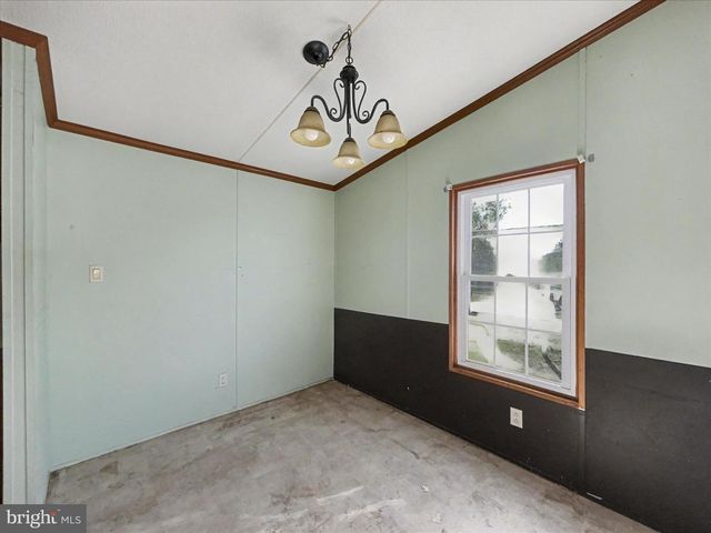 1680 WOOD CREST LN, Glen Rock, PA 17327