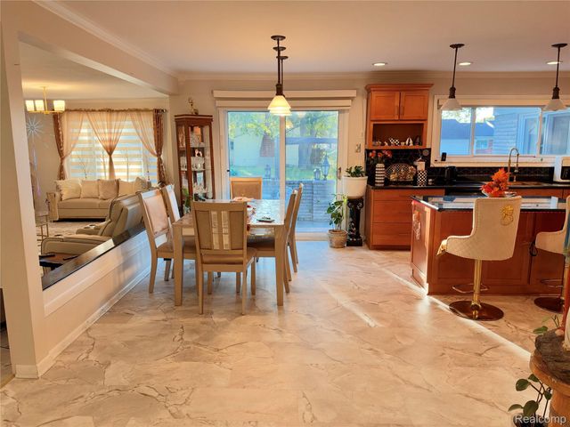 38233 Medville Drive, Sterling Heights, MI 48312