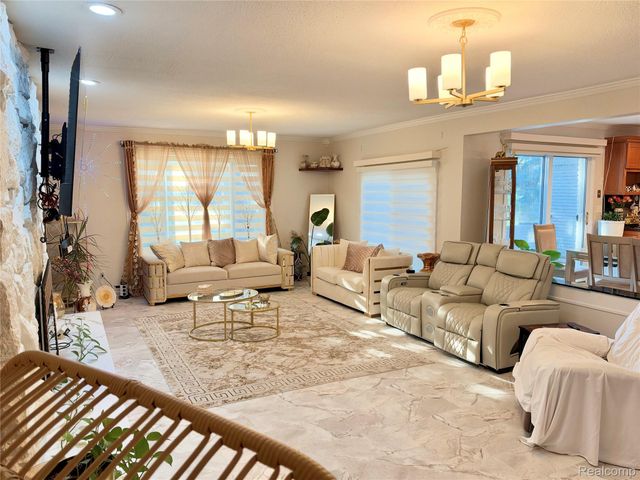 38233 Medville Drive, Sterling Heights, MI 48312