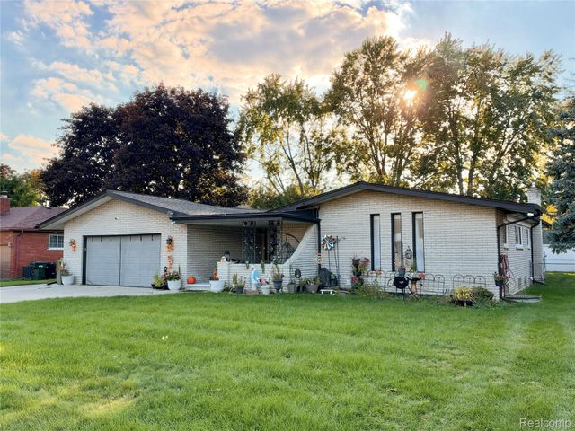 38233 Medville Drive, Sterling Heights, MI 48312