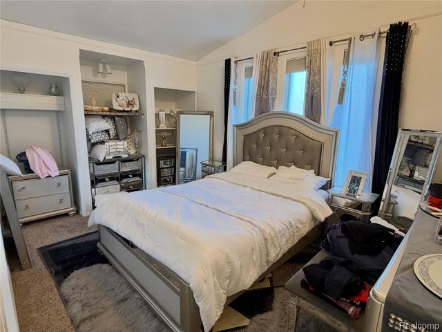 38233 Medville Drive, Sterling Heights, MI 48312