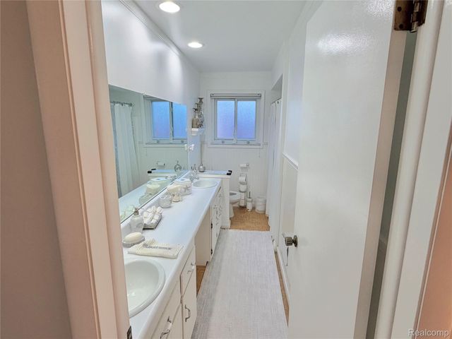 38233 Medville Drive, Sterling Heights, MI 48312