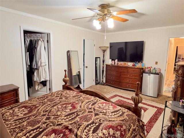 38233 Medville Drive, Sterling Heights, MI 48312