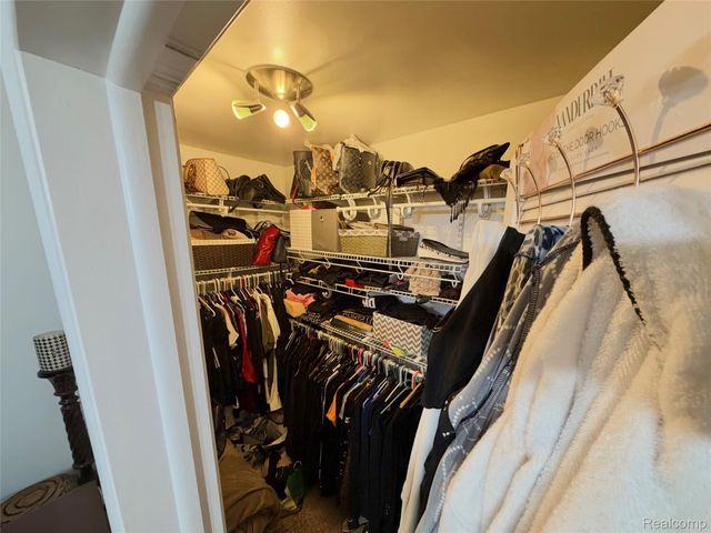 38233 Medville Drive, Sterling Heights, MI 48312
