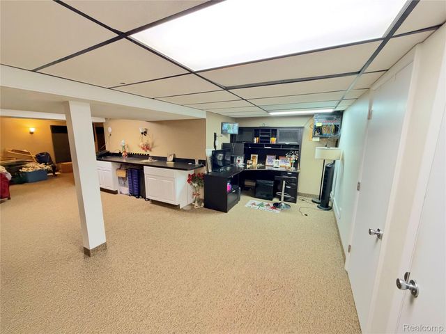 38233 Medville Drive, Sterling Heights, MI 48312