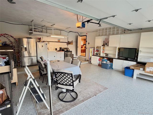 38233 Medville Drive, Sterling Heights, MI 48312