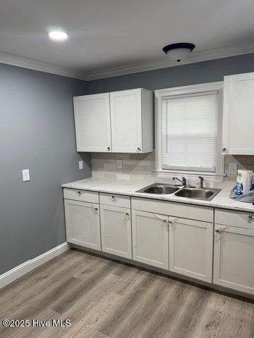 102 Howell Street, Greenville, NC 27834