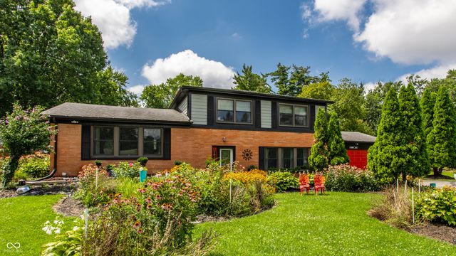 4825 Kessler Boulevard East Drive, Indianapolis, IN 46220
