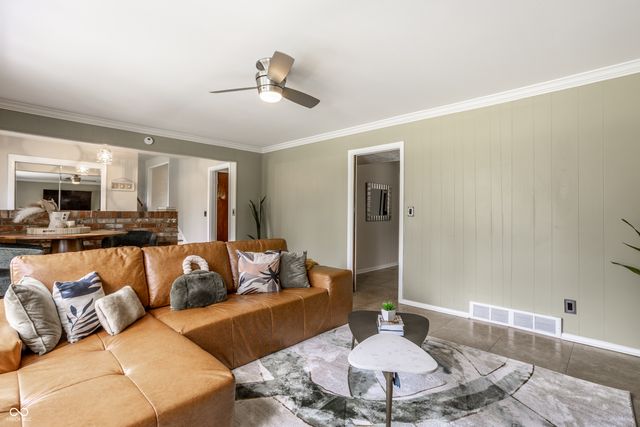 4825 Kessler Boulevard East Drive, Indianapolis, IN 46220