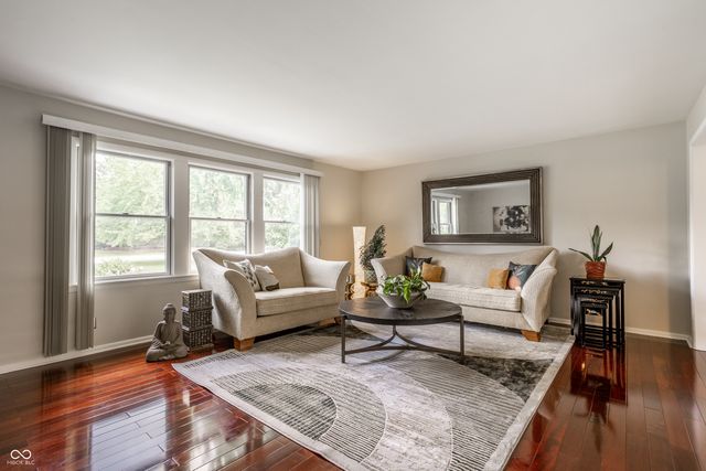 4825 Kessler Boulevard East Drive, Indianapolis, IN 46220