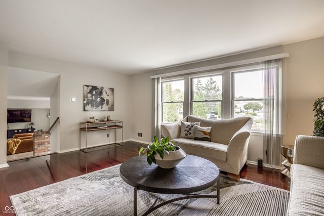 4825 Kessler Boulevard East Drive, Indianapolis, IN 46220
