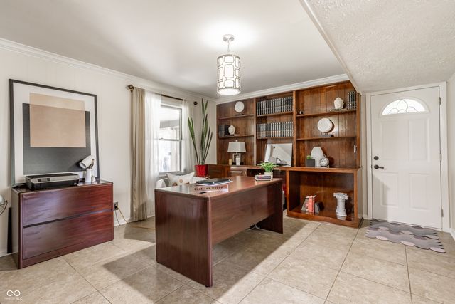 4825 Kessler Boulevard East Drive, Indianapolis, IN 46220
