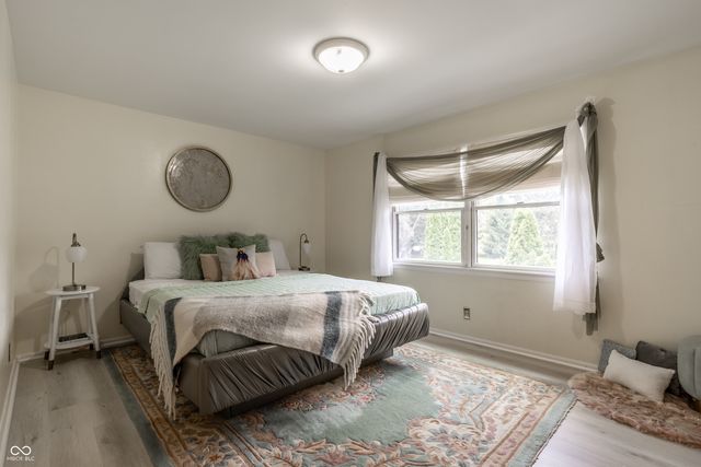 4825 Kessler Boulevard East Drive, Indianapolis, IN 46220